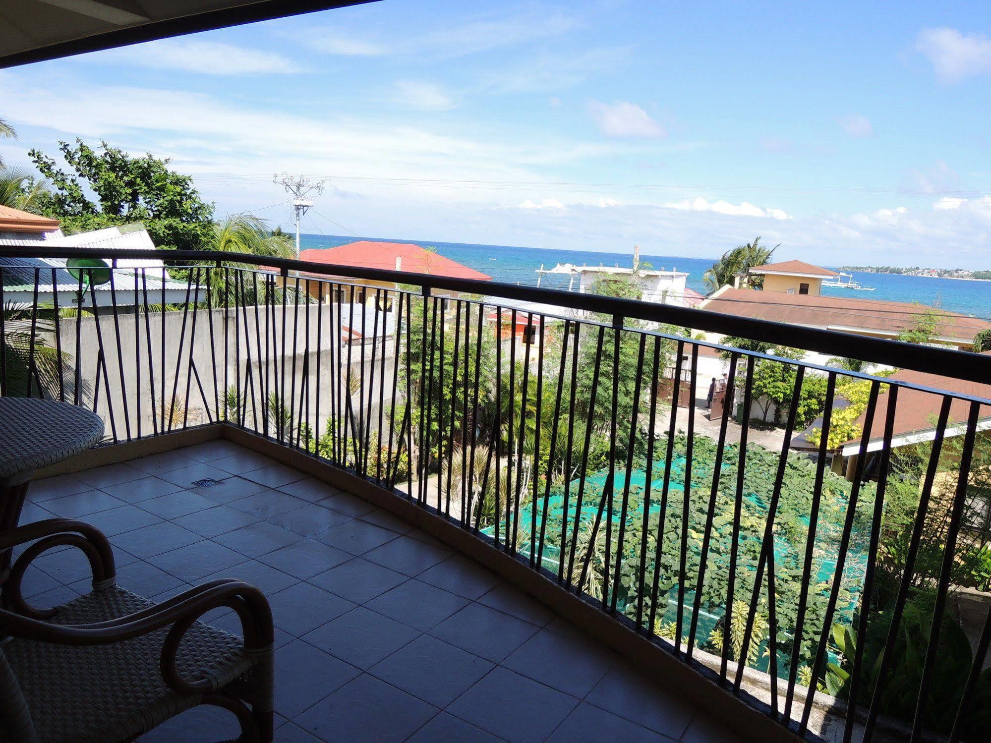 Palms Seaside Inn And Resort Medellin Exterior photo